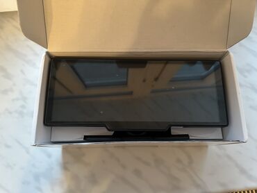 w210 monitor: Avtomobil üçün universal multimedia displeyi - Ön panelə qoyulan