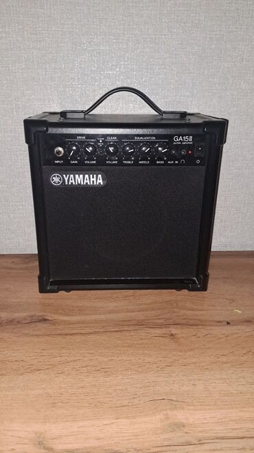 музыкальные апарат: Продаётся комбик YMAHA GA15II ! Состояние 8/10, из за краски на