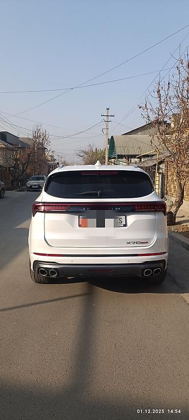 Jetour: Jetour X70 Plus: 2023 г., 1.6 л, Робот, Бензин, Кроссовер — 1