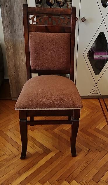 6 dənəlik stulu var.Təbii qoz ağacından düzəlib.Sağ salamtdı.Az lalafo.az -da 6 dənəlik stulu var.Təbii qoz ağacından düzəlib.Sağ salamtdı.Az