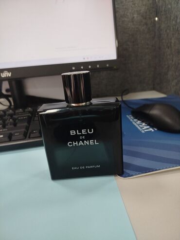 Парфюмерия: Bleu de Chanel 100мл (осталось 80 примерно) мне его подарили