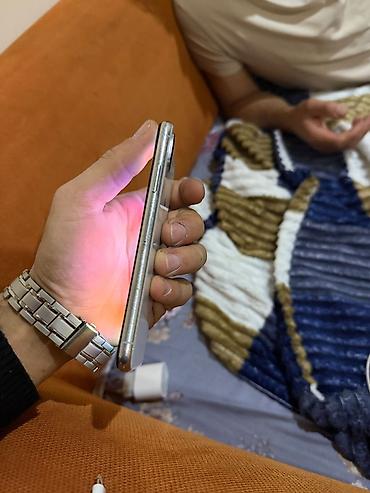 IPhone X, 64 GB, Gümüşü