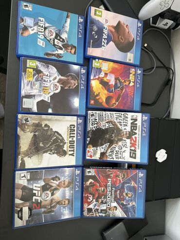 диск с играми: Коллекция дисков для PlayStation 4: - FIFA 19 (PS4, EA Sports) - FIFA