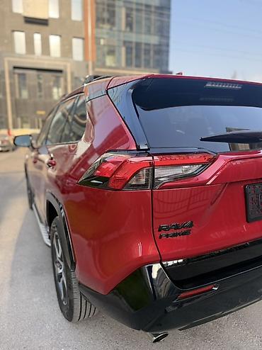 li l7: Toyota RAV4: 2021 г., 2.5 л, Вариатор, Гибрид, Кроссовер — 10