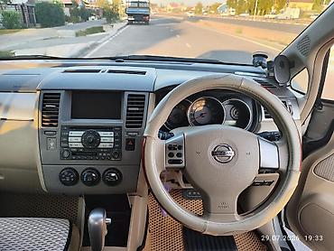 devo tiko: Nissan Tiida: 2005 г., 1.5 л, Вариатор, Бензин, Хэтчбэк — 5