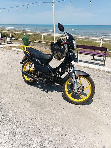 moto cross: Moped/motosiklet – şəhər içi və qısa məsafələr üçün praktik iki — 1