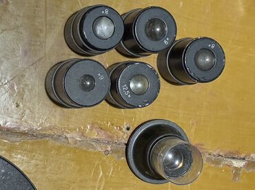 Digər foto və video aksesuarları: Sovet dövrünə aid foto-laboratoriya aksesuarları dəsti Tərkib: - — 2