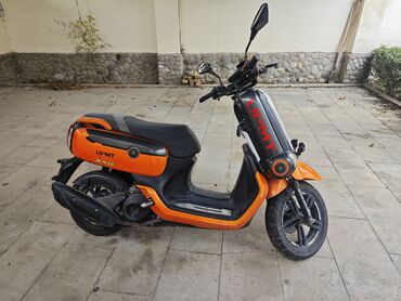 Mopedlər,skuterlər: UPMT X-MAX skuter – parlaq narıncı-qara dizayn, şəhər üçün çevik və — 2