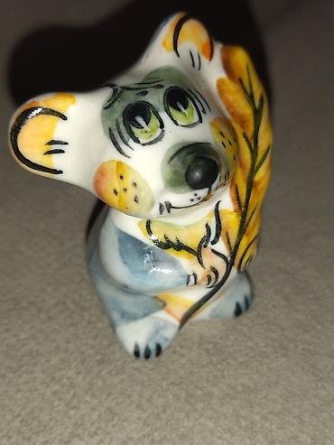 maneki neko top: Rəngli keramika fiqur – ayı balası motivli - Material — 2