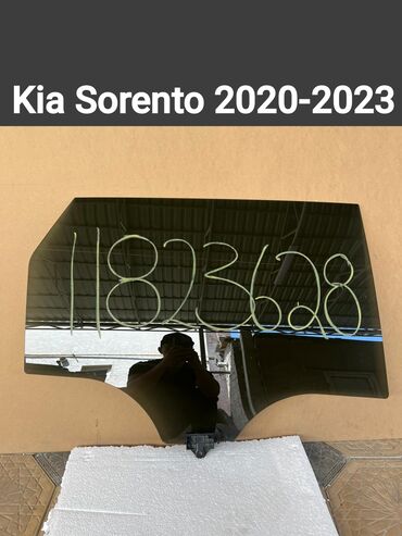 Стекла и комплектующие: Стекло Заднее правое Kia, 2023 г., Б/у, Оригинал