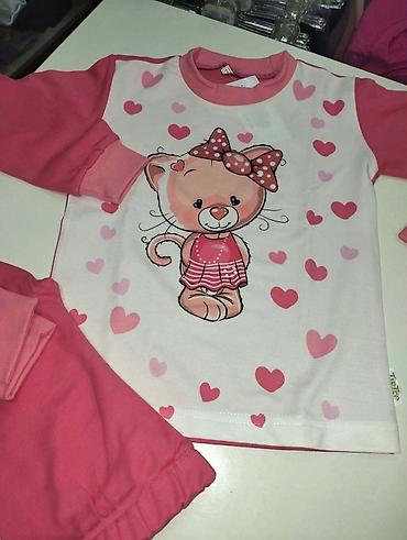 Pidžame: Dec pidzama Vel 2-8 Cena 2100 din Moze kombinacija boja stampe imena — 21