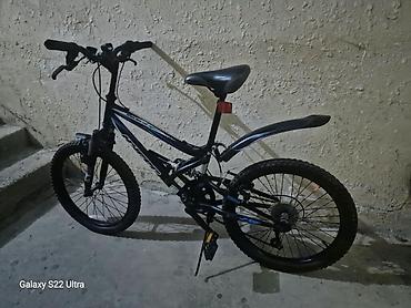 Uşaq dünyası: 20-lik sport velosiped. Hyper markasıdır. Skorusu 7-lidir. Əla — 3