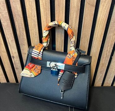 Handbags: Elegant purse, Hermes, Material: Leather