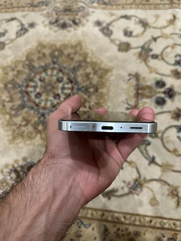 google pixel 6 pro ekran: Smartfon – tam ekranlı dizayn, mərkəzi “punch‑hole” ön kamera kəsiyi - — 3
