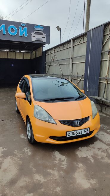 фит туманик: Honda Fit: 2009 г., 1.3 л, Автомат, Бензин