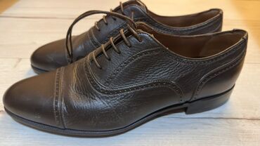 серые мужские ботинки: Мужские туфли, коричневые 42/43