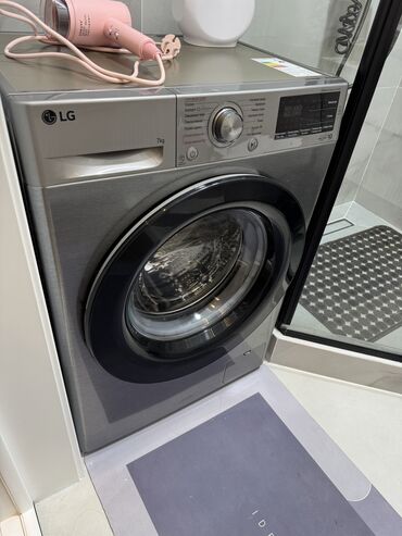 Посуточная аренда квартир: 1 комната, Душевая кабина, Постельное белье, Кондиционер — 7