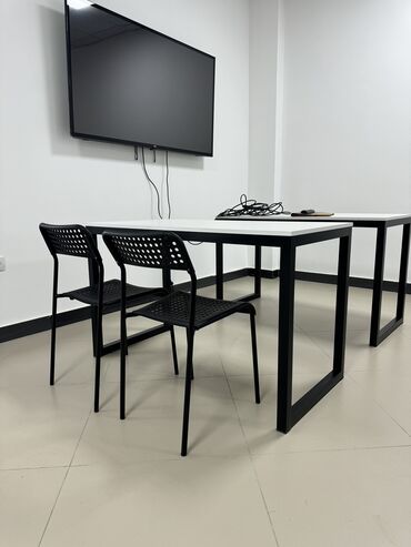 Столы: Офисный Стол, цвет - Белый, Новый