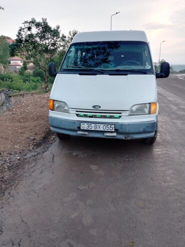 ford transit azerbaycan: Ford Transit markalı, ağ rəngdə olan mikroavtobus. sənəti satılır