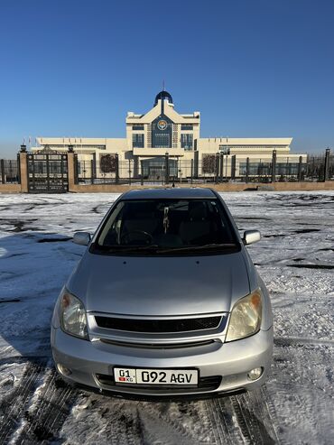 спойлер камри: Toyota ist: 2002 г., 1.5 л, Автомат, Бензин, Хэтчбэк