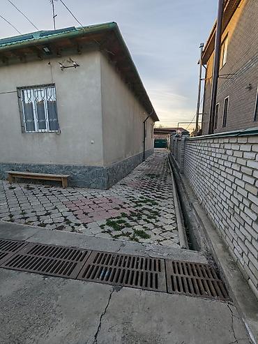 Продажа коттеджей и домов: Продается дом, район первая Киргизия, царское село. Участок 14,5 — 4