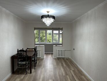 продаю квартиру боконбаева: 3 комнаты, 64 м², 104 серия, 5 этаж, Дизайнерский ремонт
