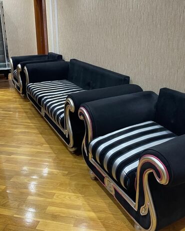 Divanlar: ✅Turkiye istehsali divan +2 kreslo desti satilir 440 azn Unvan