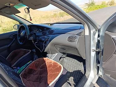 бу токмок: Ford Focus: 2002 г., 1.8 л, Кол менен иштөөчү, Бензин, Универсал — 2