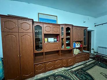 Стенки-шкафы: Секция-стенка для гостиной, модульная, из ЛДСП под дерево (теплый — 2