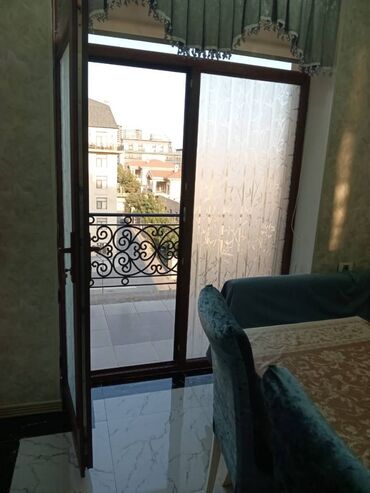 Uzunmüddətli kirayə mənzillər: Xətai Rayonu Ağ Şəhər Mərkəzi Bulvar Küçəsi 2 otaq. Mərtəbə - 7/5 — 18