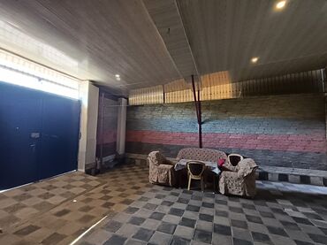 Həyət evləri və villaların satışı: 3 otaqlı, 6 kv. m, Kredit yoxdur, Orta təmir — 2