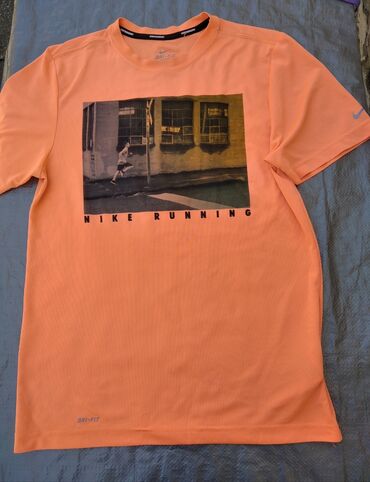 majice l: T-shirt Nike, S (EU 36), color - Orange