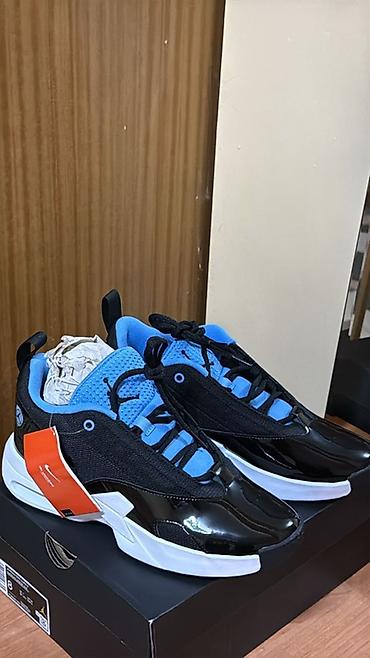 Кроссовки и спортивная обувь: Nike Jordan Max Aura 6. Заказал за 17500. В магазине такие стоят 200 — 10