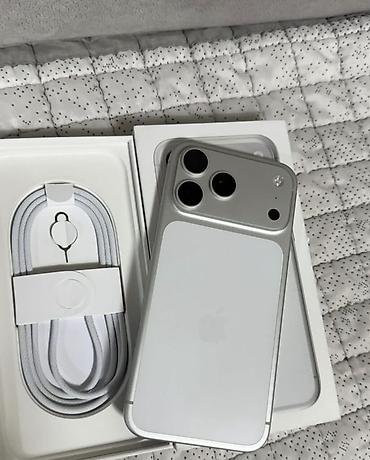 iphone 18 pro бишкек: IPhone 17 pro max (серебристый/белый) — комплект из коробки - Корпус — 1