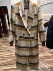 Balıq qulağı: Qış üçün qalın astarlı palto çox az geyinilib yeni kimi təmiz səliqəli