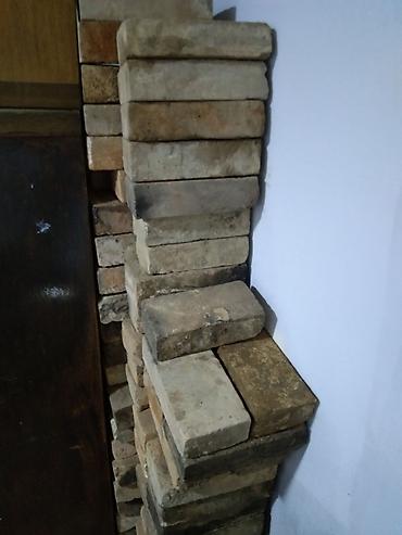 Dekorativ Sovetin kerpici, yaxsi veziyyetdedir, islenmis. 200 ədəd var