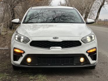 Kia: Kia K3: 2018 г., Седан — 2