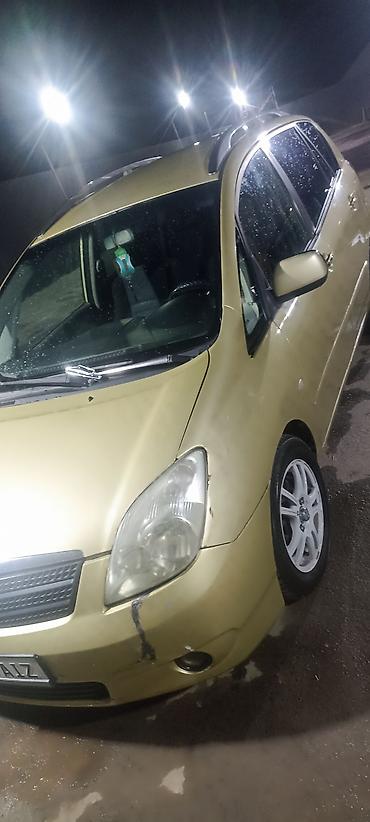 carina e: Toyota Corolla Verso: 2003 г., Механика, Бензин, Минивэн — 1