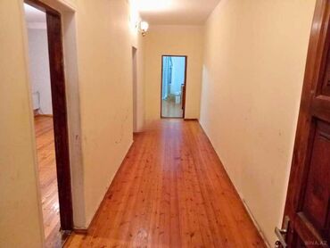 Bağ evlərinin satışı: Bakı, Mərdəkan, 375 kv. m, 6 otaqlı, Hovuzlu, Kombi, Artezian quyusu, İnternet — 2