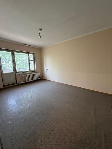 Комнаты: Продается 3 комнатная квартира в Беловодске. Общая площадь 62,9 кв.м — 3