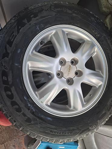 vector: Комплект колес Subaru на дисках + всесезонные шины Goodyear - Диски — 4