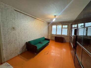 2 комнаты, 43 м², 104 серия, 1 этаж, Старый ремонт