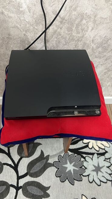 радио в авто: Игровая консоль Sony PlayStation 3 (модель Slim, черная)