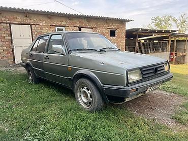 машина на ходу: Volkswagen Jetta: 1989 г. — 3