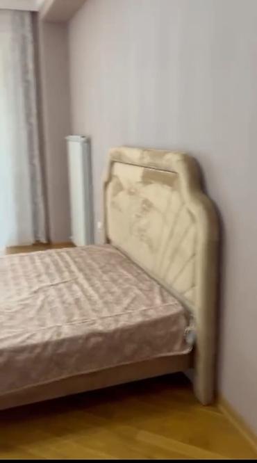 Сниму квартиру: 4 комнаты, 185 м² — 1