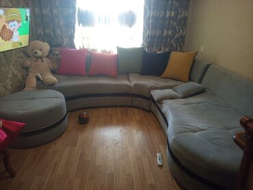 Divanlar: Künc divan, İşlənmiş, Bazasız, Parça, Çatdırılma yoxdur