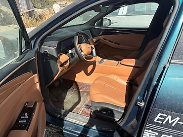 джили манжаро: Geely Galaxy L7: 2025 г., 1.5 л, Автомат, Гибрид, Внедорожник — 1
