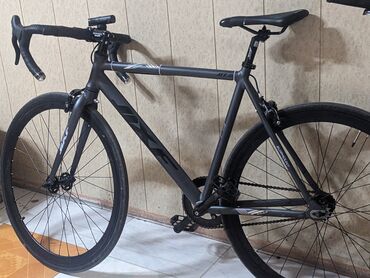 цунами фикс: Шоссейный велосипед, Рама M (156 - 178 см), Б/у