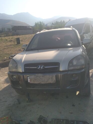 Hyundai: Hyundai Tucson: 2005 г., 2 л, Автомат, Дизель, Внедорожник