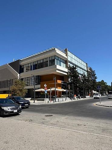 qebelede kiraye: İcarəyə verilir obyekt 250 m², Neftçilər m. 2 000 AZN/ay 250 m² Sahə — 3